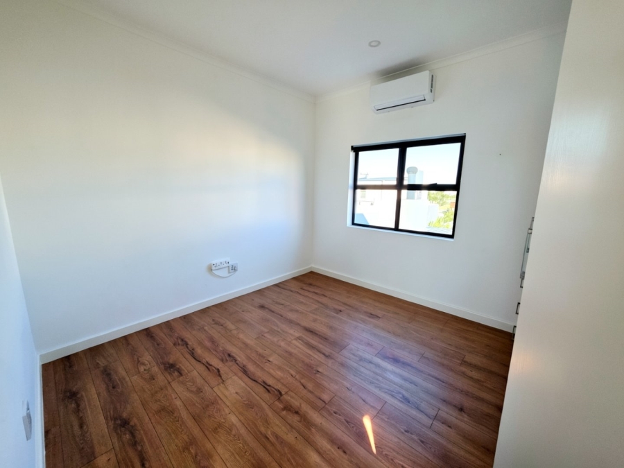To Let 3 Bedroom Property for Rent in Sandown Western Cape